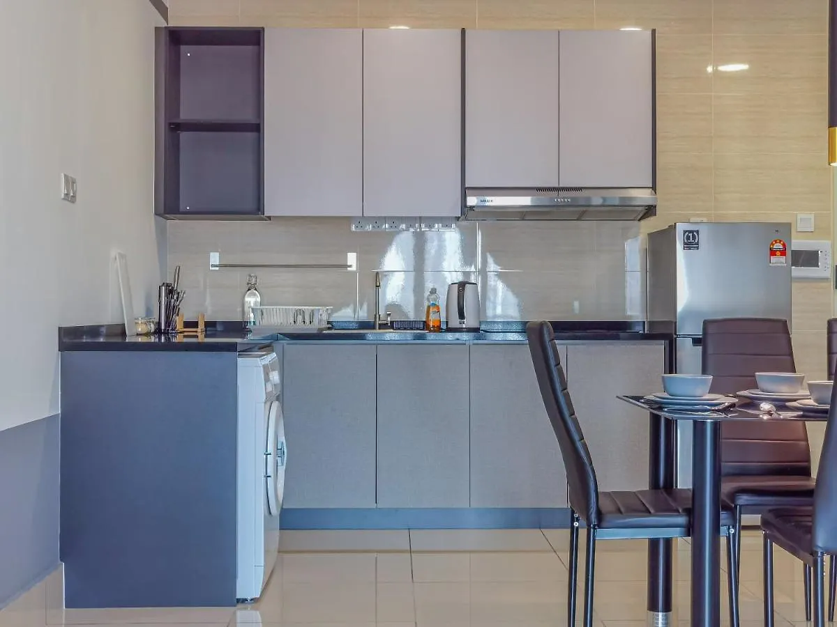 Lovely 2 Bedroom W Pool For 6 Pax - Chan Sow Lin كوالالمبور شقة